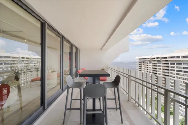 $1,725,000 | 3 Grove Isle Drive, Unit C1804, Miami, FL 33133