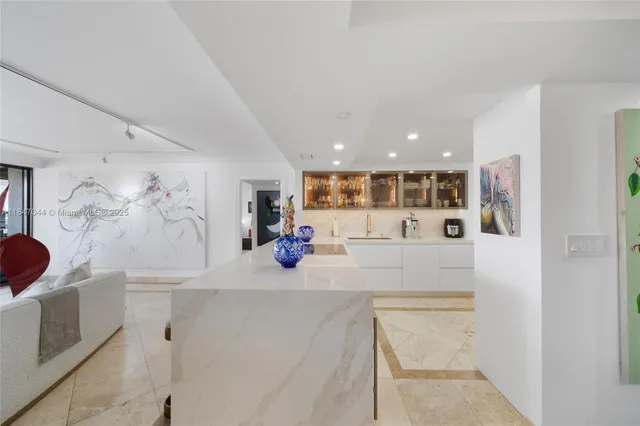 $1,725,000 | 3 Grove Isle Drive, Unit C1804, Miami, FL 33133