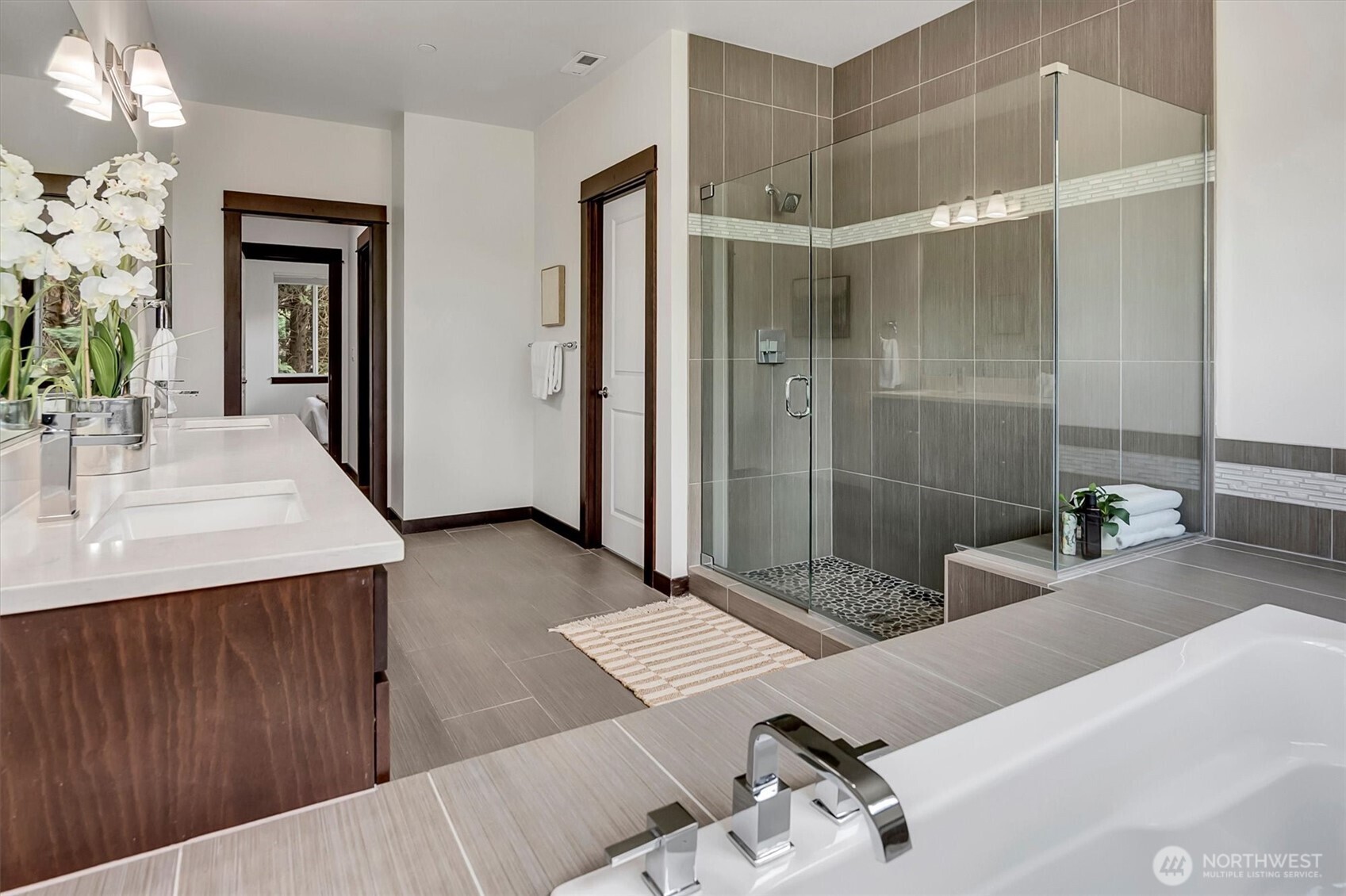 10125 Northeast 147th Street Bothell, WA 98011 - Photo 26 of 40