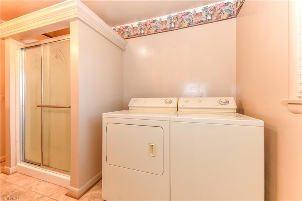 4025 Liberty Road Greensboro, NC 27406 - Photo 18 of 47 Gallery Image 18