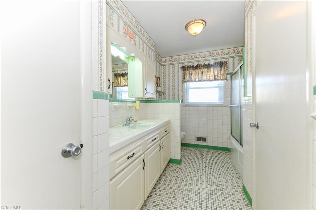 4025 Liberty Road Greensboro, NC 27406 - Photo 21 of 47 Gallery Image 21