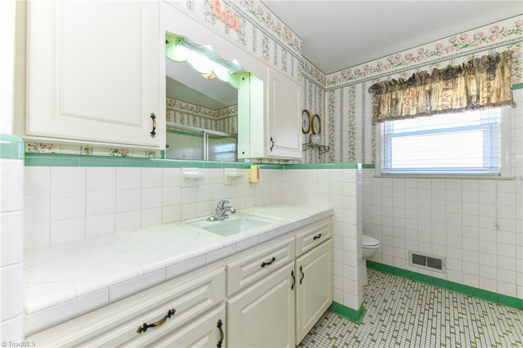 4025 Liberty Road Greensboro, NC 27406 - Photo 22 of 47 Gallery Image 22