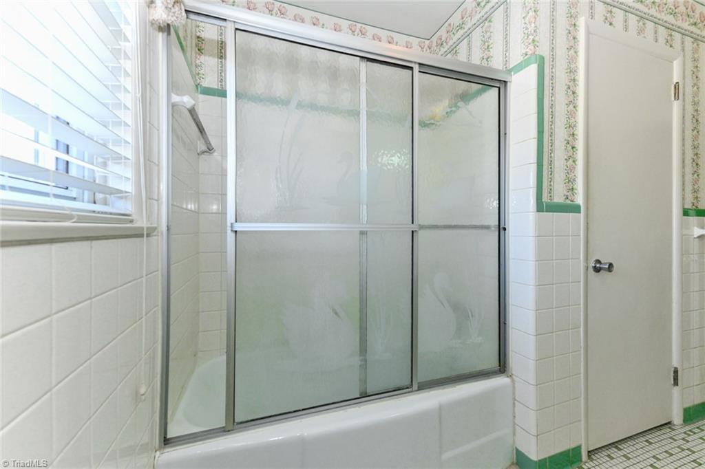 4025 Liberty Road Greensboro, NC 27406 - Photo 23 of 47 Gallery Image 23