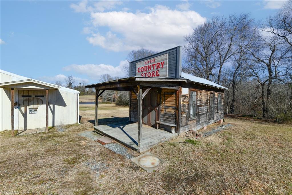 4025 Liberty Road Greensboro, NC 27406 - Photo 34 of 47 Gallery Image 34