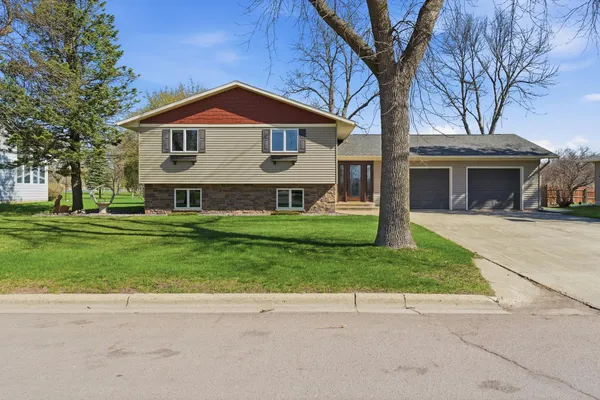 $385,000 | 225 10th Street Southeast, Wells, MN 56097