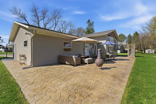$385,000 | 225 10th Street Southeast, Wells, MN 56097