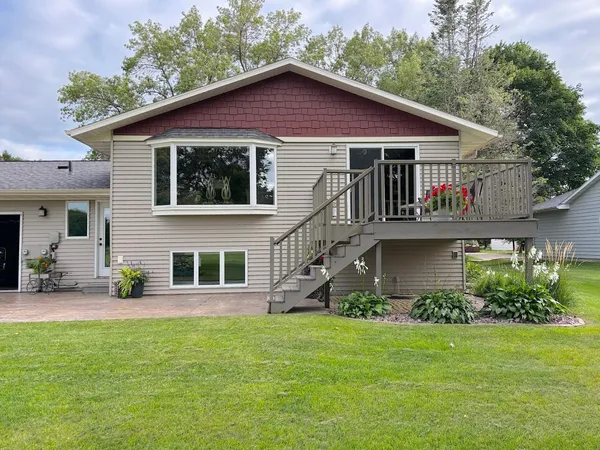 $385,000 | 225 10th Street Southeast, Wells, MN 56097