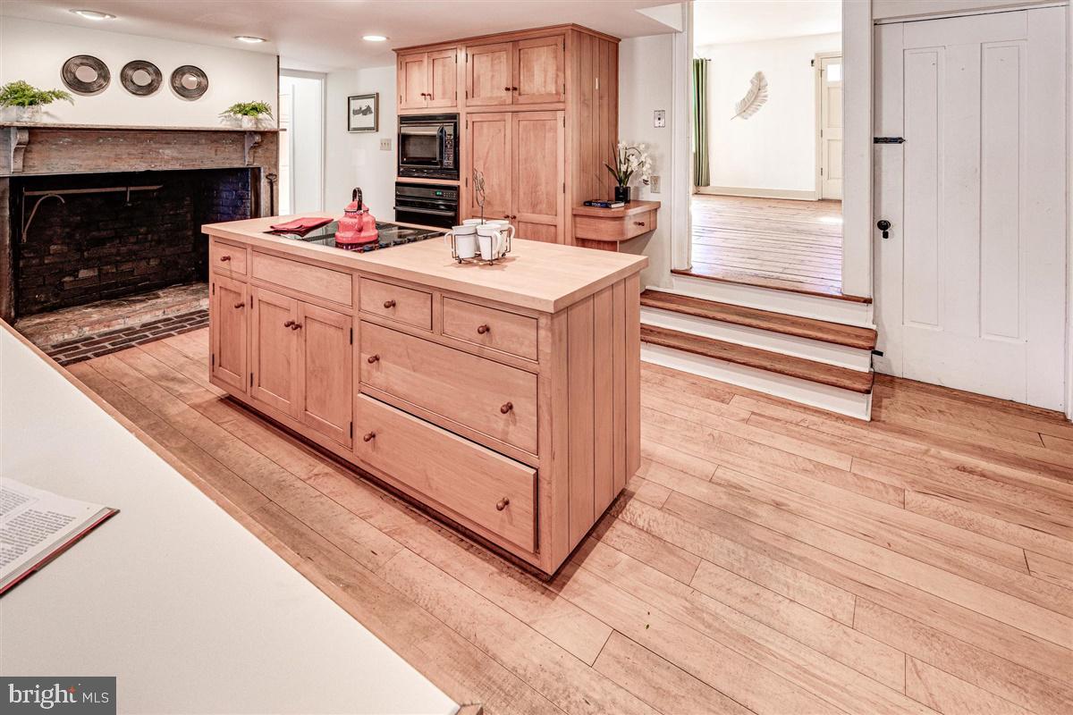 575 Cherry Valley Road Skillman, NJ 08558 - Photo 7 of 32 Kitchen