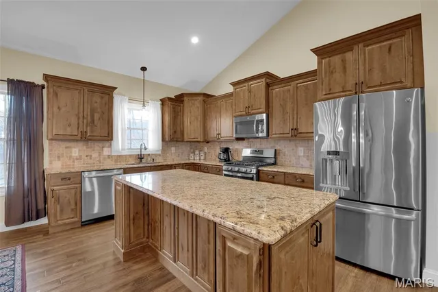 $675,000 | 19301 Babler Forest Road, Wildwood, MO 63005