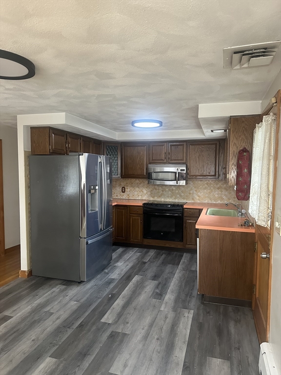 122 Lantern Road Revere, MA 02151 - Photo 6 of 15 Gallery Image 6