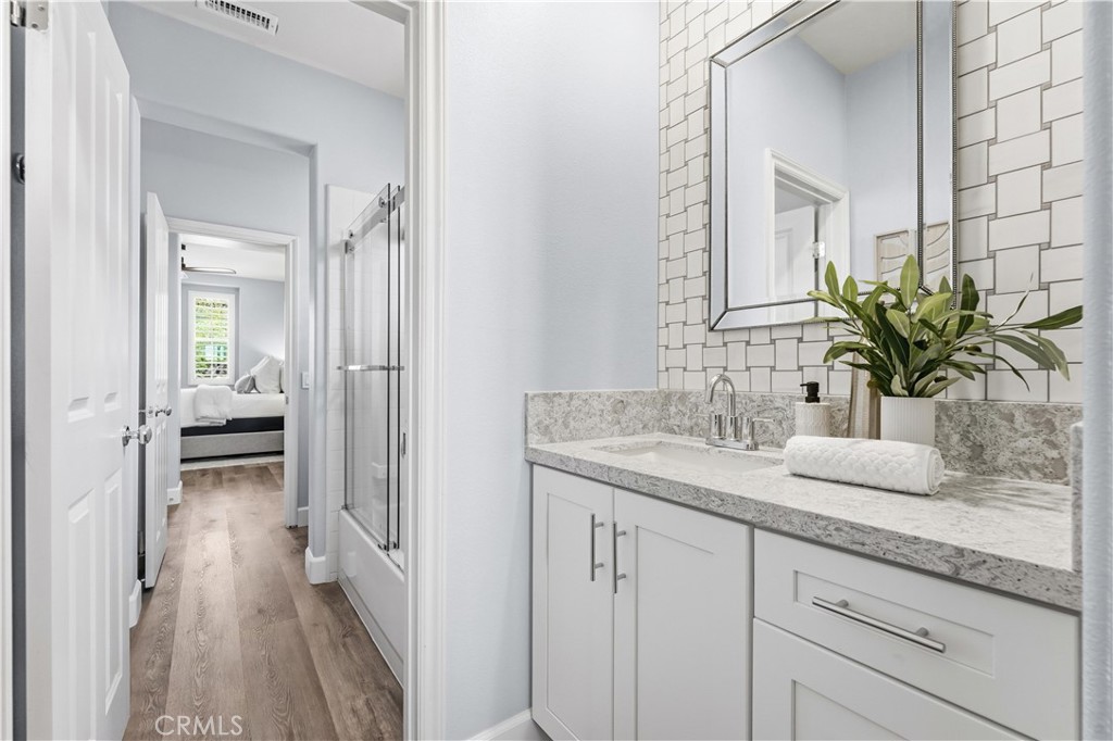 33 Wyndham Street Ladera Ranch, CA 92694 - Photo 33 of 50 Third Bathroom - Jack and Jill