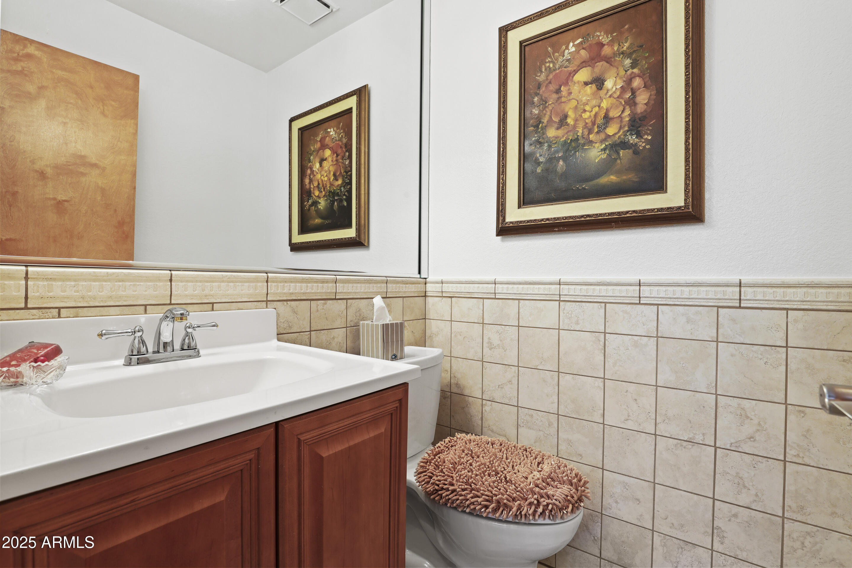 1418 North Sunset Drive Payson, AZ 85541 - Photo 30 of 48 a bathroom with a sink a toilet and a mirror