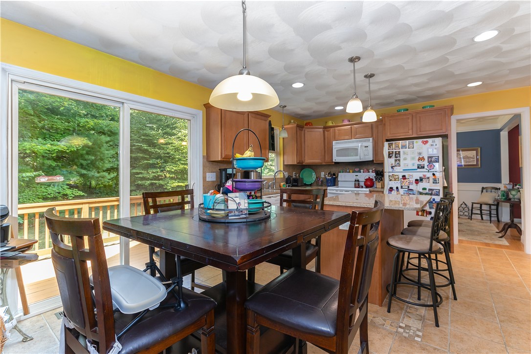 57 Hopkinton Hill Road Hopkinton, RI 02832 - Photo 8 of 31