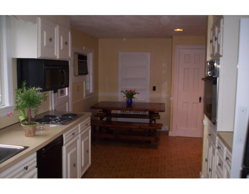 3 Wyndmere Road Milton, MA 02186 - Photo 7 of 14