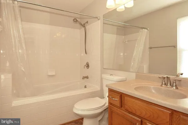$2,075 | 13103 Millhaven Place, Unit 8E, Germantown, MD 20874