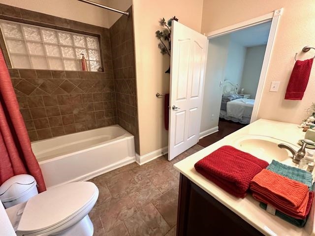 3123 Jeter Road Clifton, TN 38425 - Photo 21 of 40 a bathroom with a toilet and a bath tub