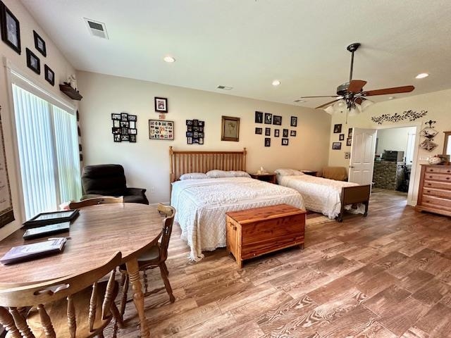 3123 Jeter Road Clifton, TN 38425 - Photo 23 of 40 a bedroom with a bed and a desk