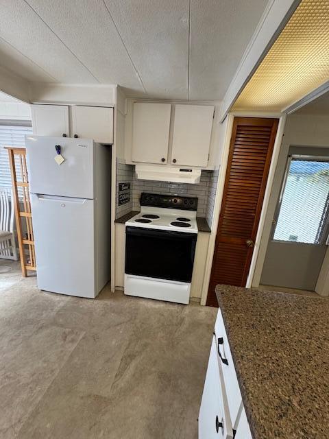 2023 St Lucie Boulevard, Unit 69 Fort Pierce, FL 34946 - Photo 4 of 20 IMG_5940