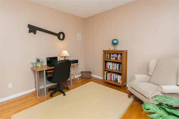 196 Stearns Road Marlborough, MA 01752 - Photo 13 of 25 Gallery Image 13