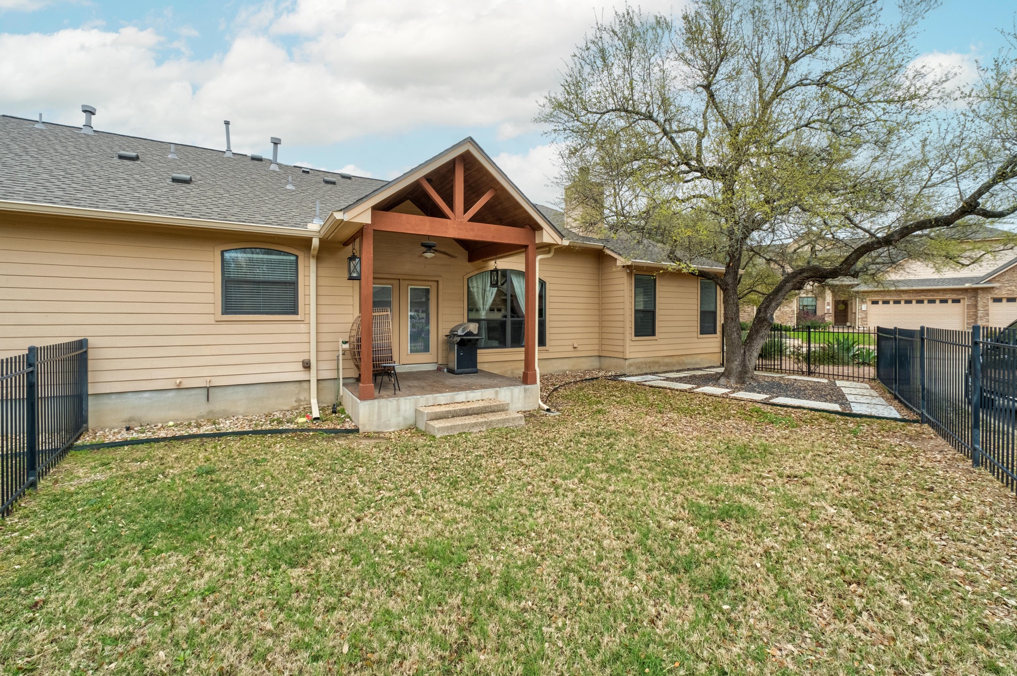 13700 Layton Loop Austin, TX 78727 - Photo 20 of 31