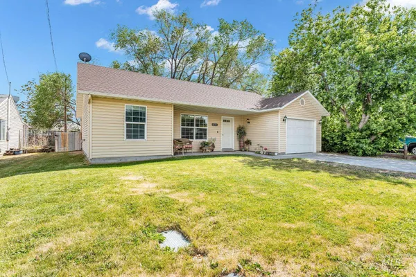 $334,900 | 1532 3rd Avenue East, Twin Falls, ID 83301