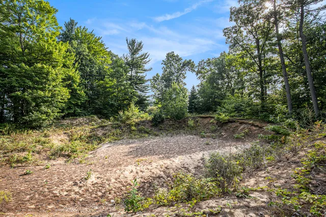 $680,000 | 12487 Horseshoe Drive Northeast, Gowen, MI 49326