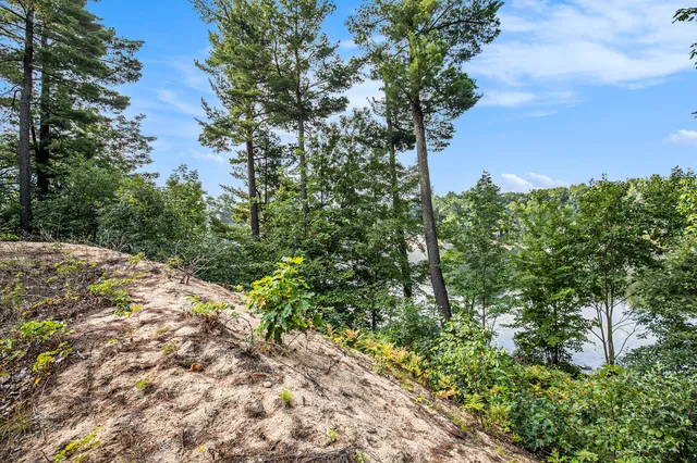 $680,000 | 12487 Horseshoe Drive Northeast, Gowen, MI 49326