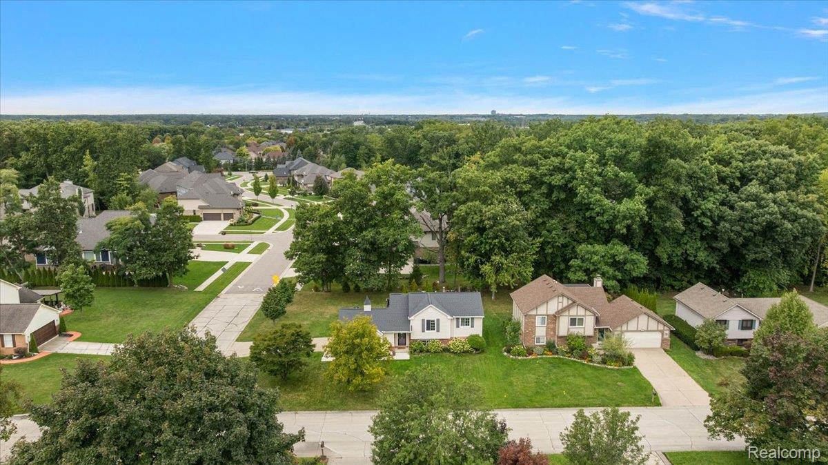 759 Kentucky Drive Rochester, MI 48307 - Photo 45 of 46 18-759 Kentucky-18.jpg