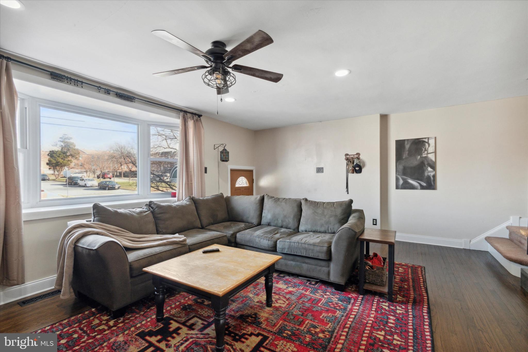 3608 Newberry Road Philadelphia, PA 19154 - Photo 3 of 15 Gallery Image 3