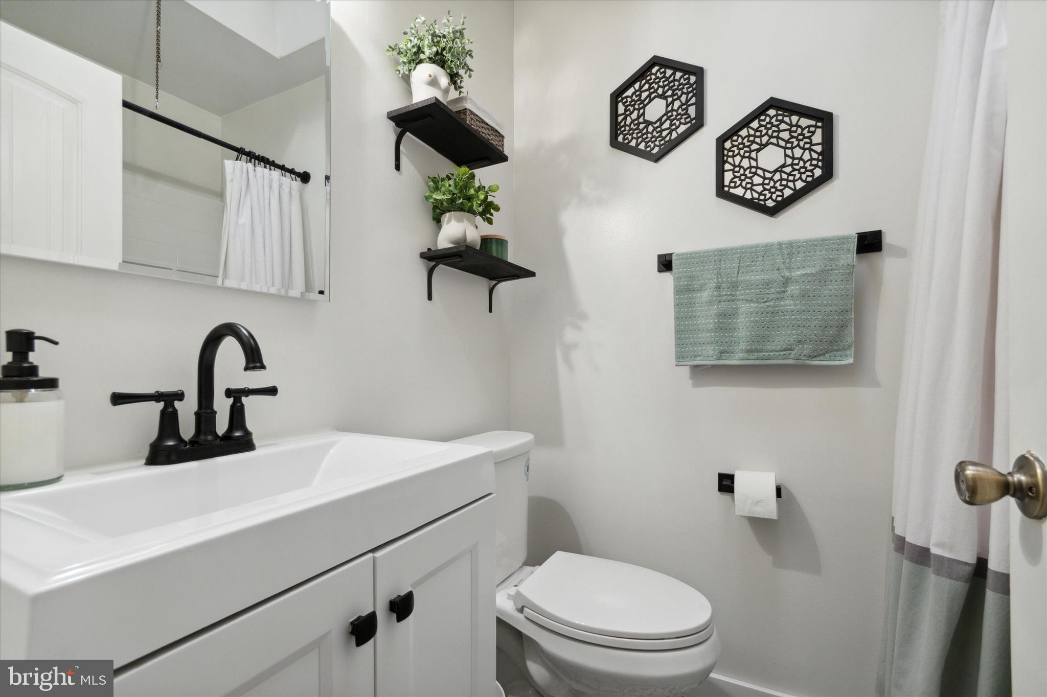 3608 Newberry Road Philadelphia, PA 19154 - Photo 8 of 15 Gallery Image 8