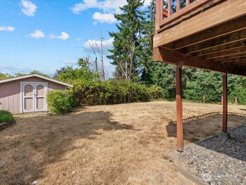 1665 Monroe Court Southeast Renton, WA 98058 - Photo 25 of 27 Gallery Image 25