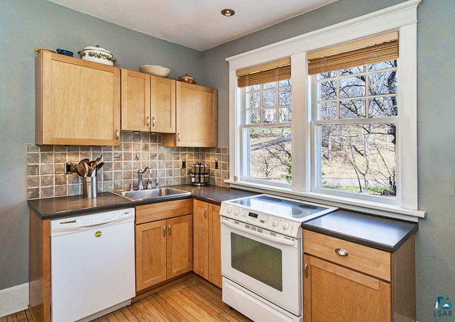 2334 Vermilion Road Duluth, MN 55803 - Photo 9 of 18 Gallery Image 9