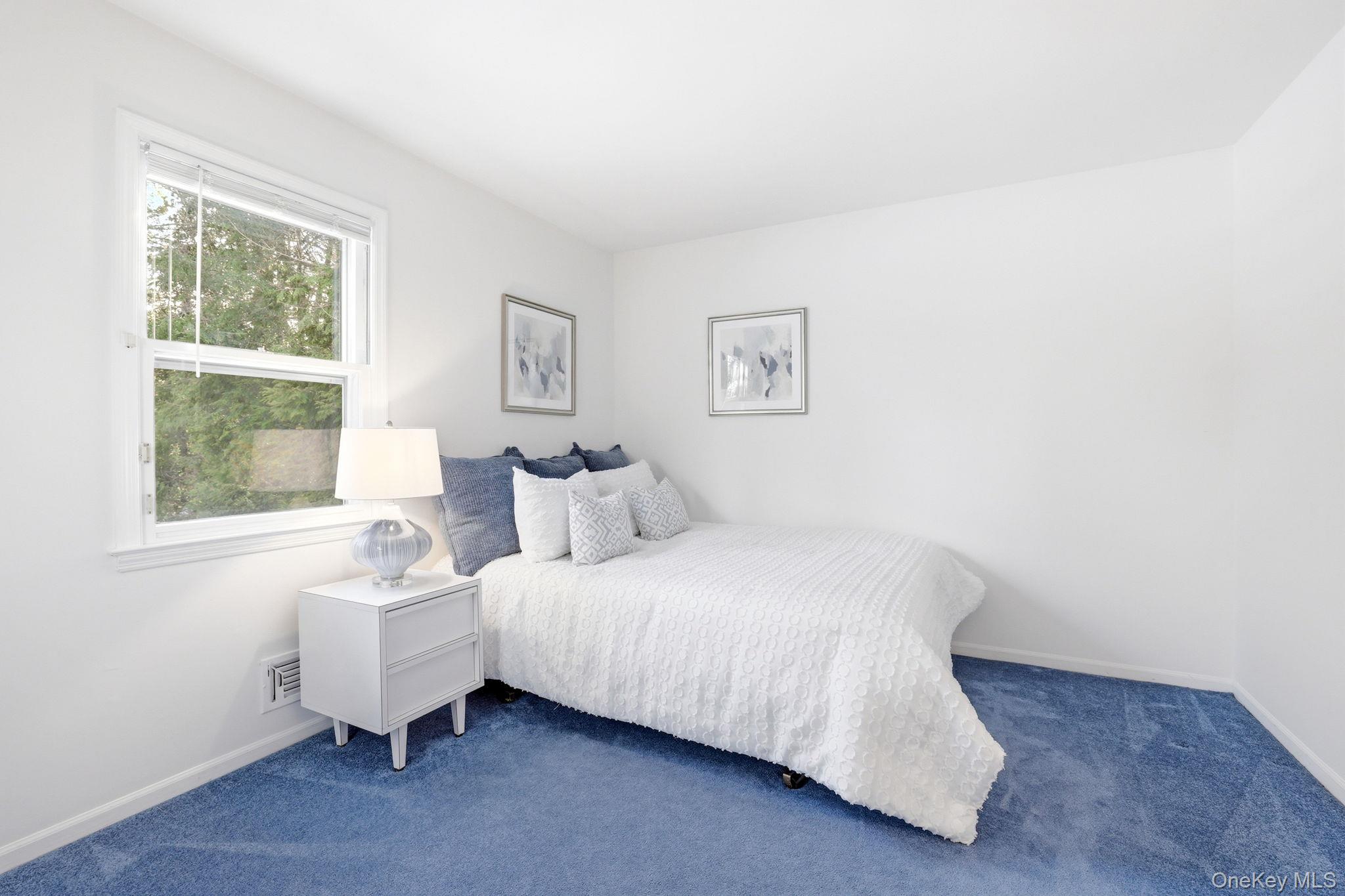 42 Butler Road Scarsdale, NY 10583 - Photo 12 of 35 First floor bedroom