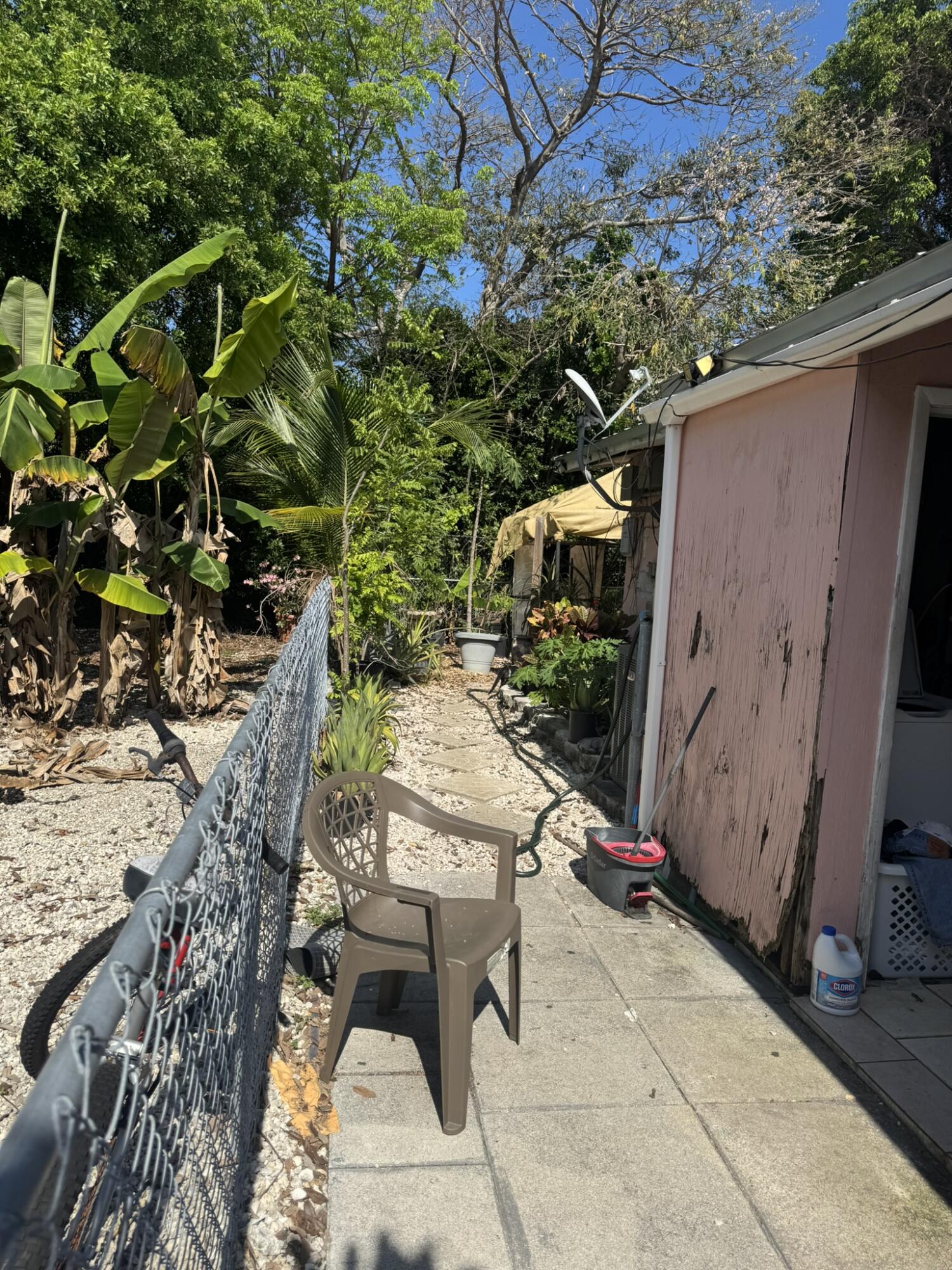 252 66th Street Marathon, FL 33050 - Photo 4 of 13 Walkwau tp Back Yard