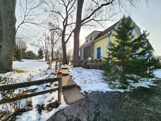 $650,000 | 47 Route Maple Park, Maple Park, IL 60151