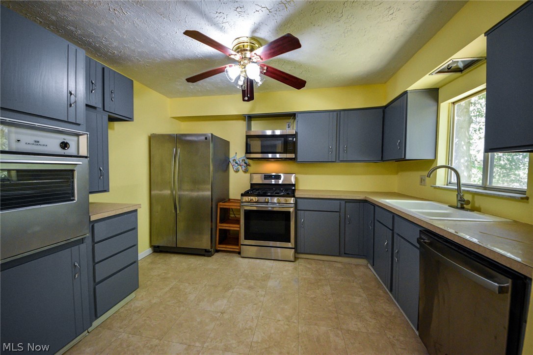 4425 State Road Medina, OH 44256 - Photo 4 of 20