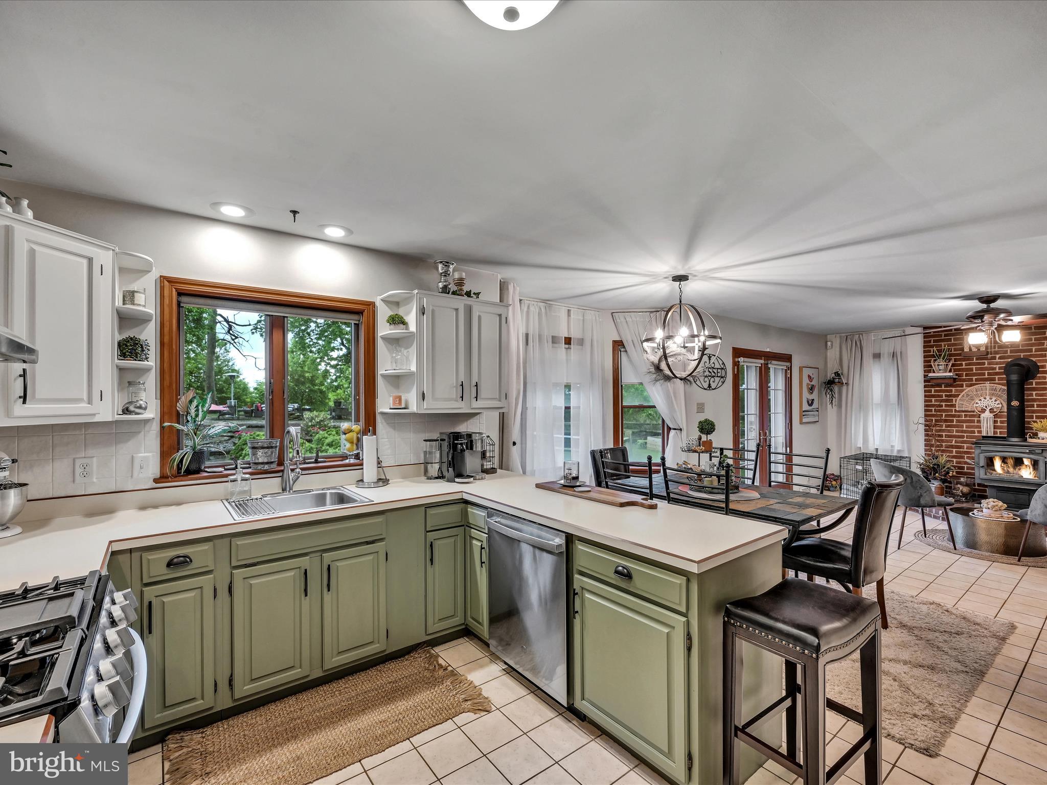 362 House Rock Road Pequea, PA 17565 - Photo 11 of 42 Kitchen - updated and ready to cook!