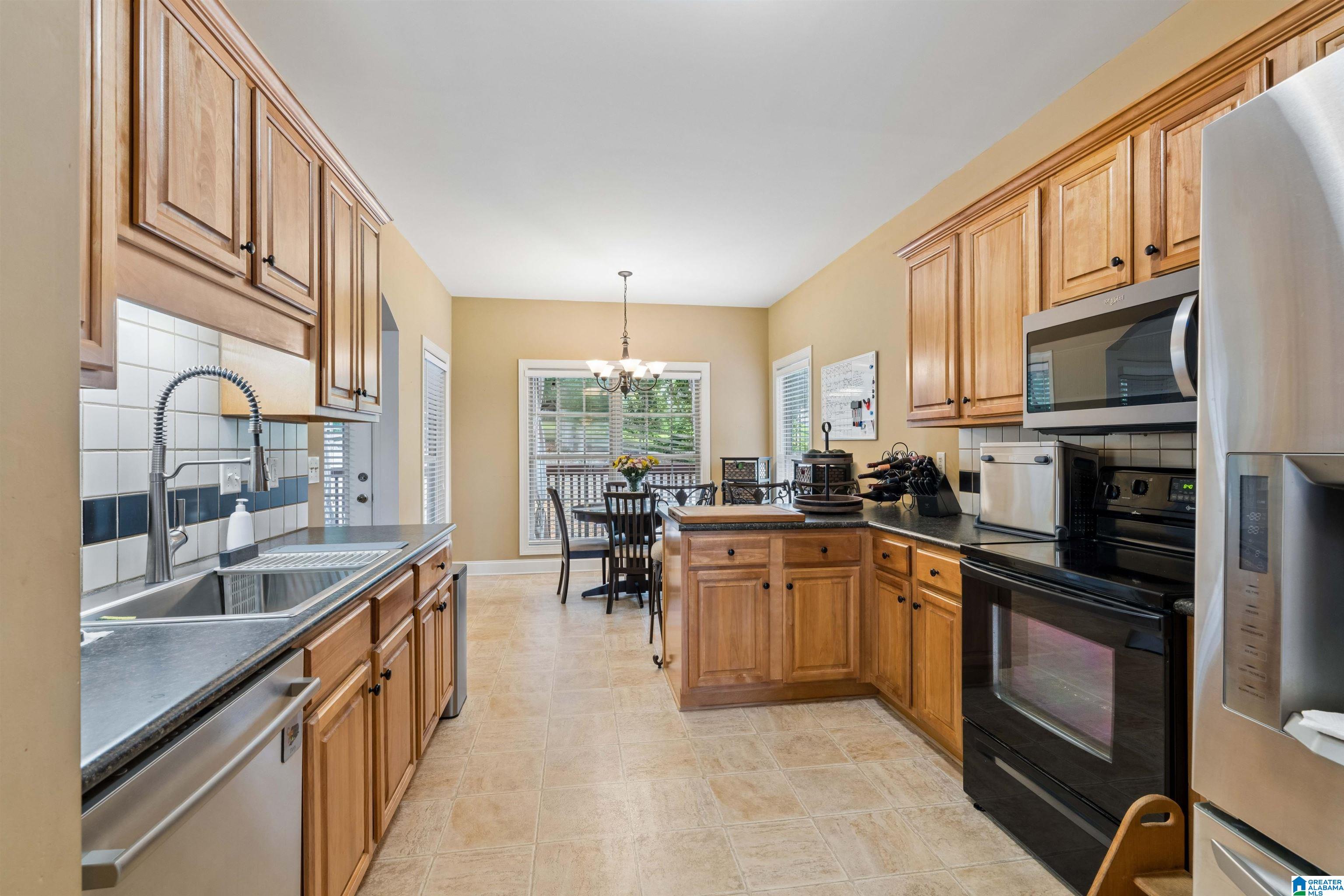 216 Falliston Ridge Circle Helena, AL 35080 - Photo 11 of 39 Gallery Image 11