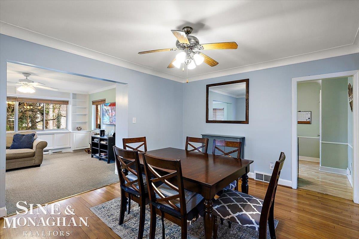 2207 Hawthorne Road Grosse Pointe, MI 48236 - Photo 3 of 42 50170011-2b369d99-d441-4ff7-9178-43765adb5ae3.JPG
