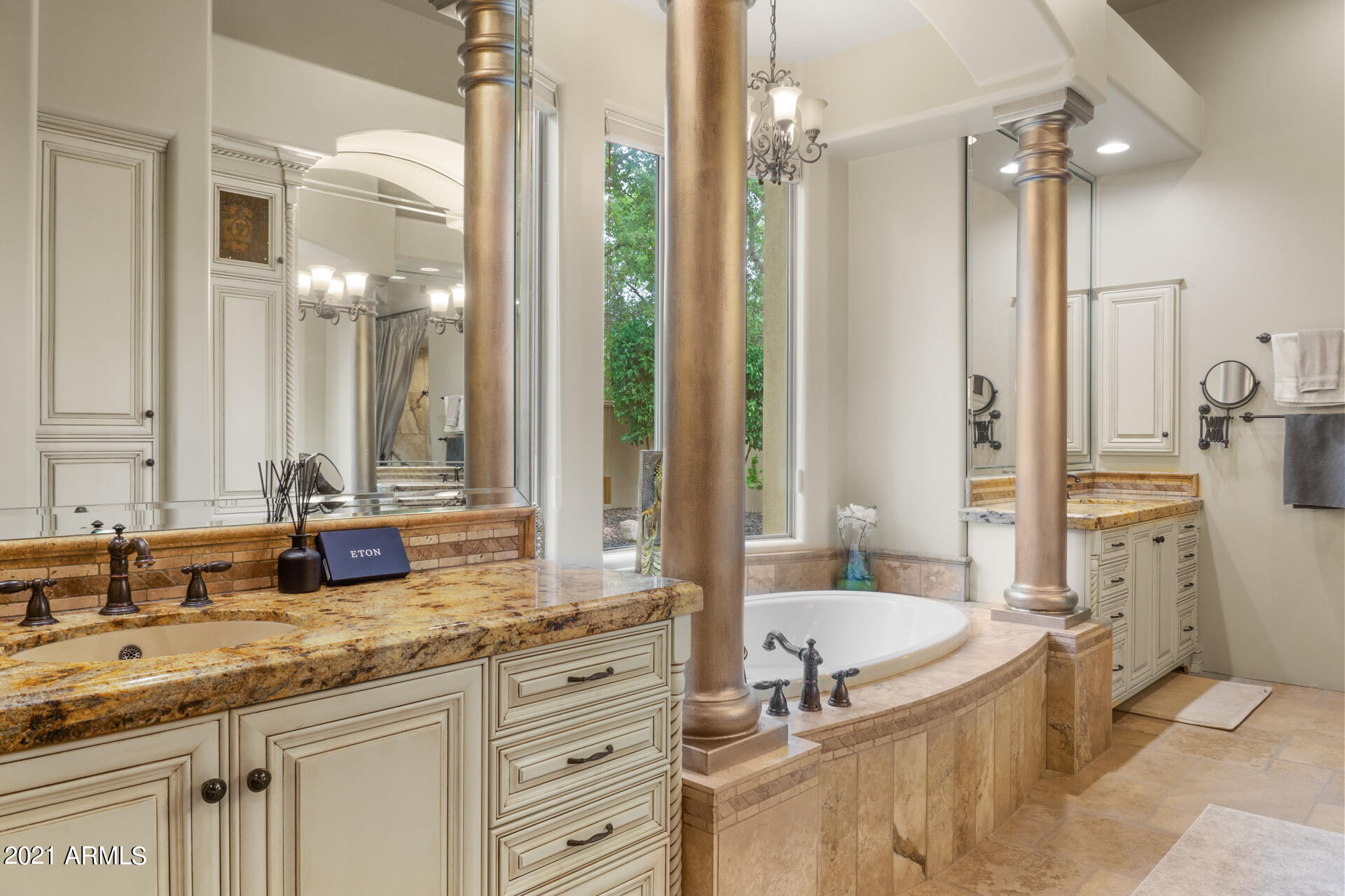 8865 East Wethersfield Road Scottsdale, AZ 85260 - Photo 22 of 50 Master bathroom