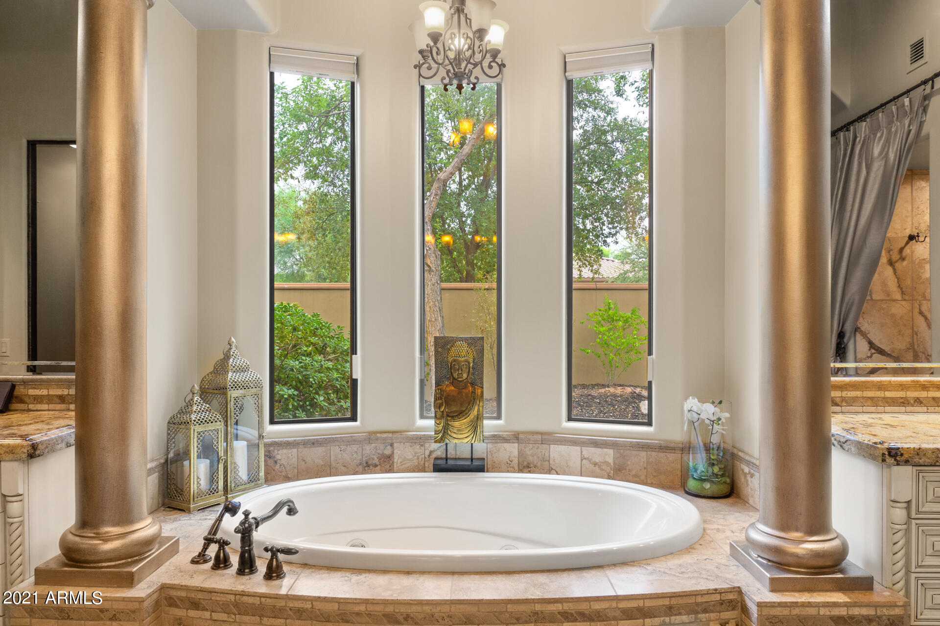 8865 East Wethersfield Road Scottsdale, AZ 85260 - Photo 23 of 50 Master bathroom