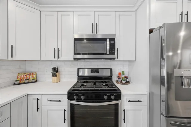 $489,900 | 3603 Shoreline Drive, Livonia, NY 14487