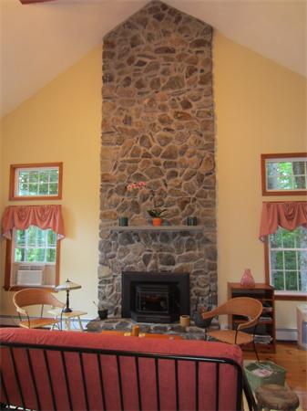110 McCormick Road Spencer, MA 01562 - Photo 10 of 30 Gallery Image 10