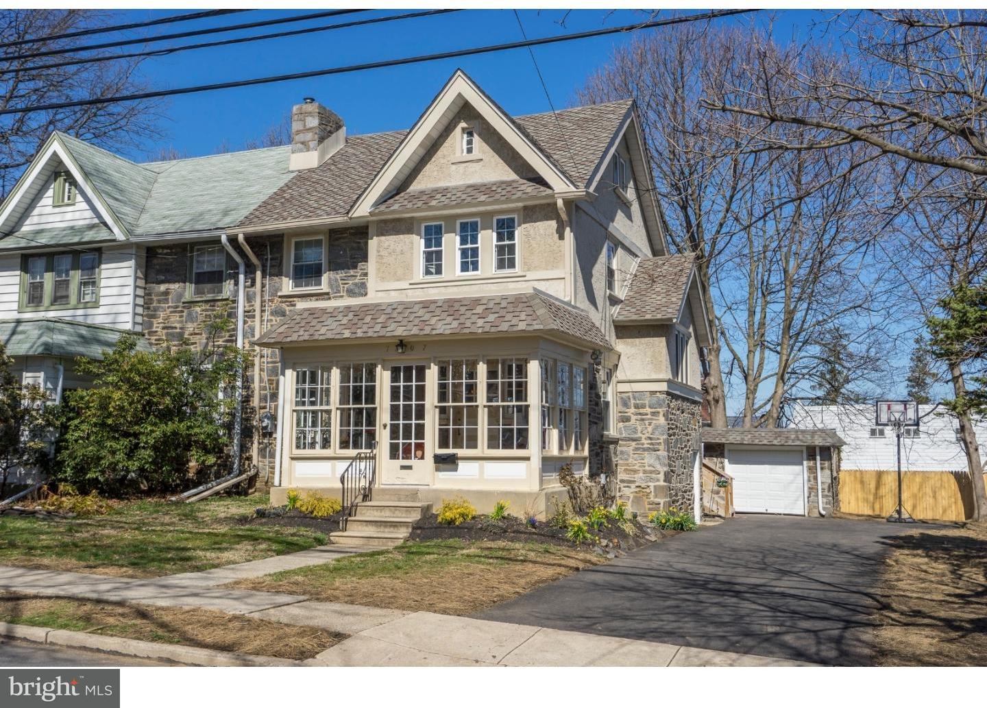 7207 Hilltop Road Upper Darby, PA 19082 - Photo 1 of 23