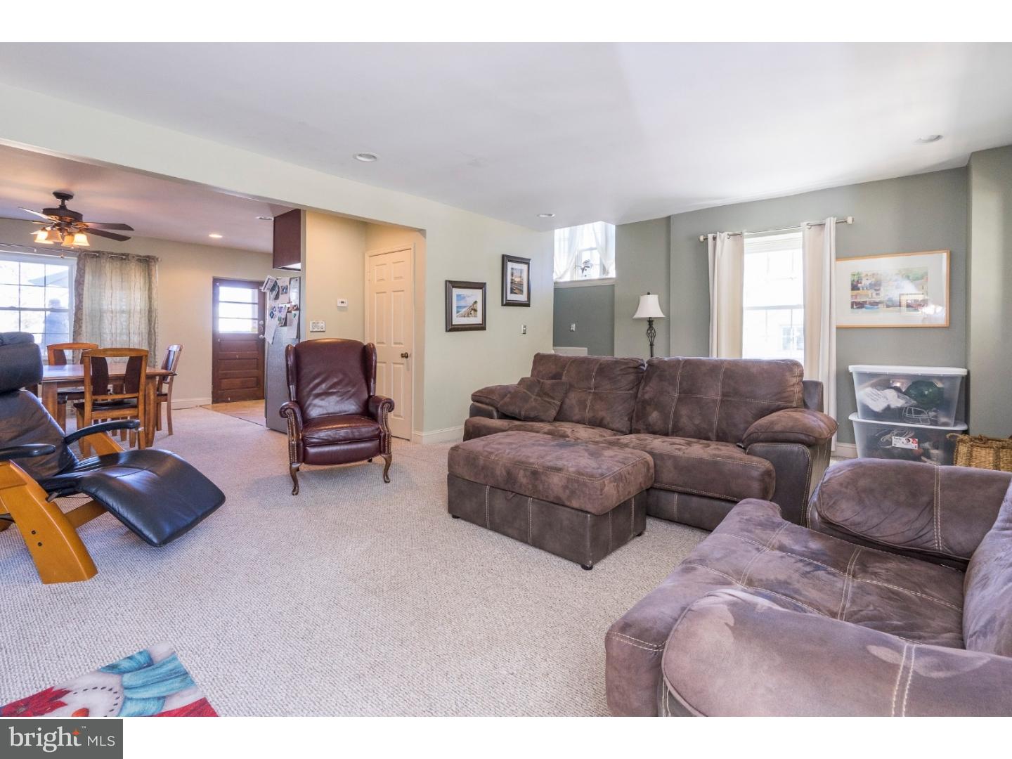 7207 Hilltop Road Upper Darby, PA 19082 - Photo 4 of 23