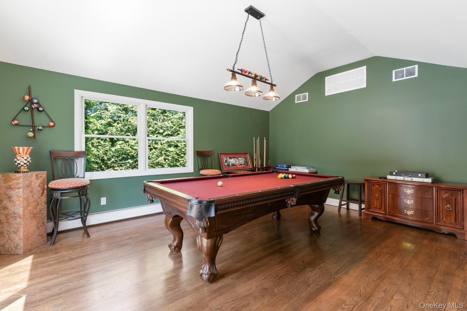 137 South Road Westhampton, NY 11977 - Photo 25 of 50 Billiards Room or Formal Dining Room