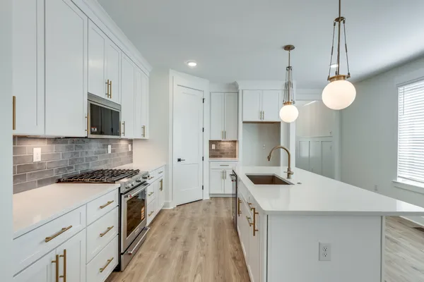 $3,290 | 669 A Westboro Drive, Nashville, TN 37209