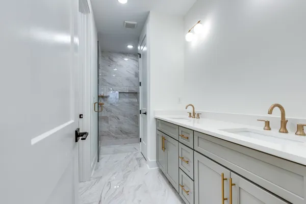 $3,290 | 669 A Westboro Drive, Nashville, TN 37209