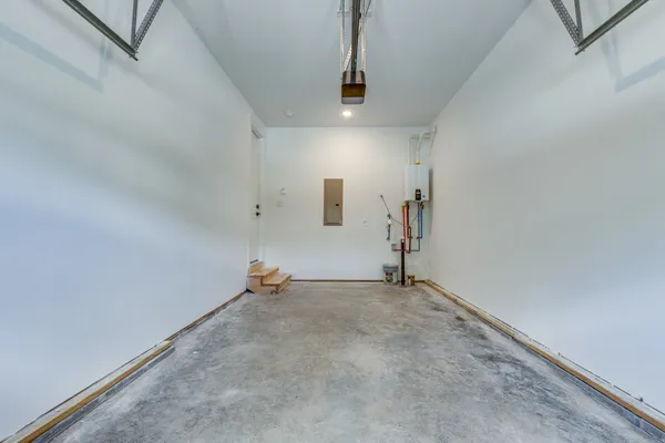 $3,290 | 669 A Westboro Drive, Nashville, TN 37209