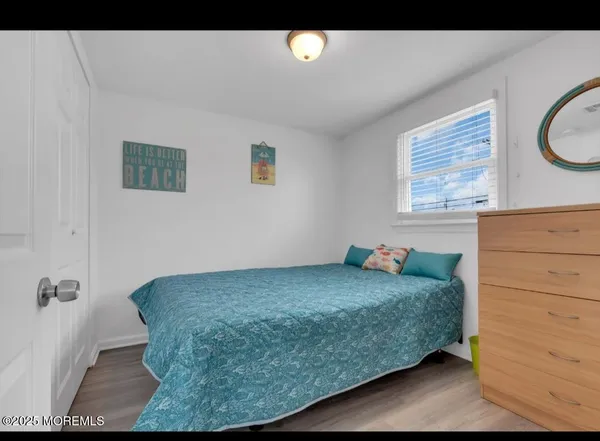 a view of a bedroom